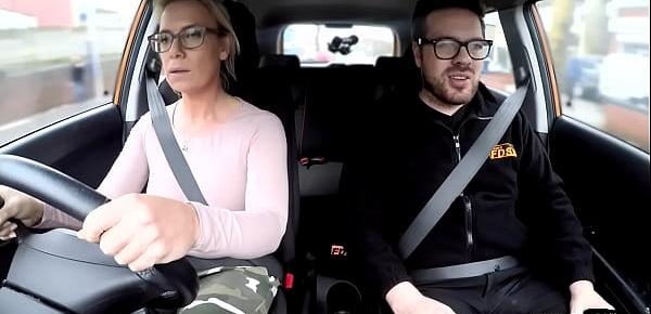  English milf publicly blows driving instructor
